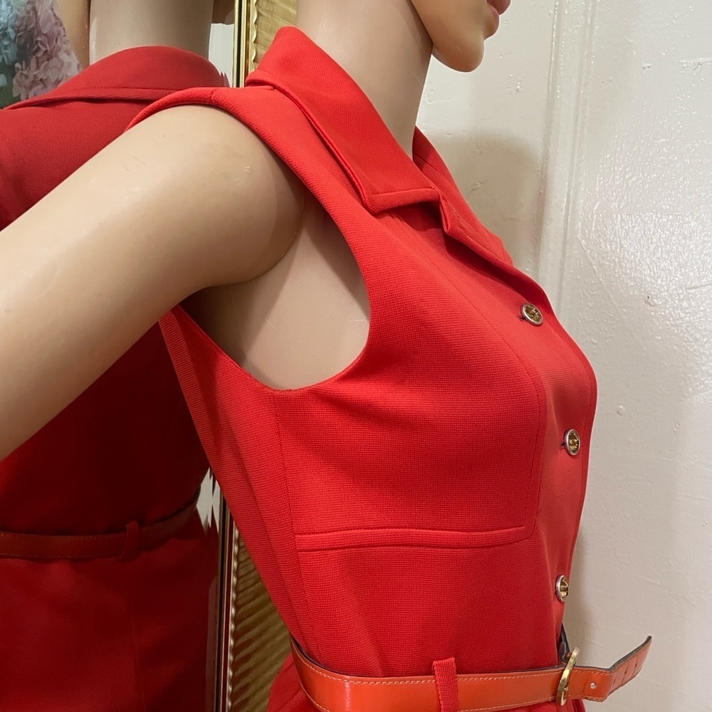 Kimbely Red vintage Sleeveless Button-Up Vest with Belt - Picture 7 of 15